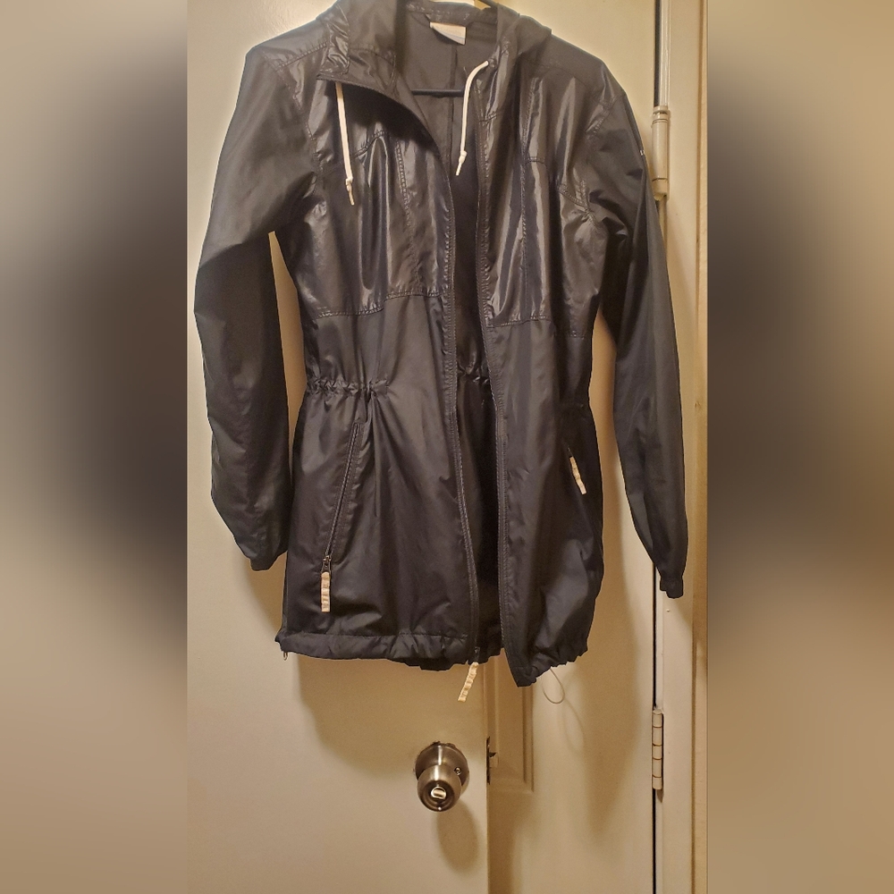 Columbia small womens black windbreaker